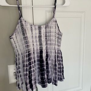 Women’s top (semi-cropped)